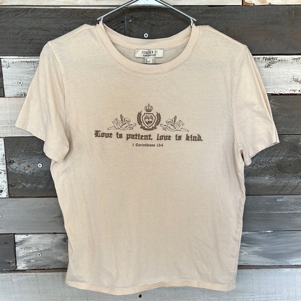Forever 21 T-Shirt